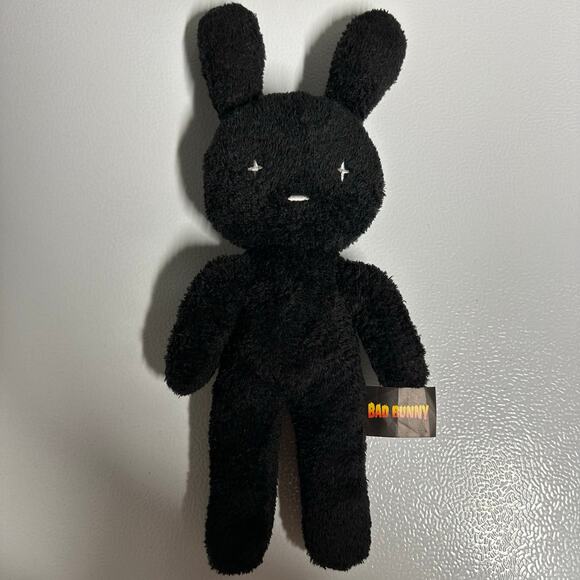 2019 Bad Bunny X 100PRE Tour Plush - Picture 1 of 4